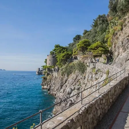 I Delfini House Позитано