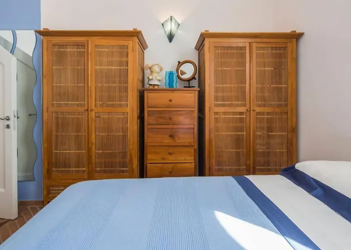 I Delfini House Апартаменты