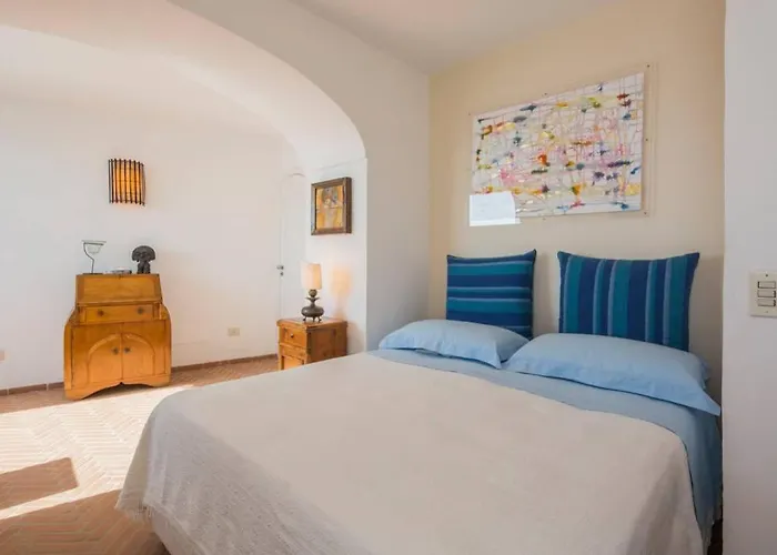 I Delfini House Апартаменты *