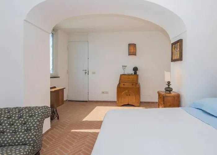 Апартаменты I Delfini House *